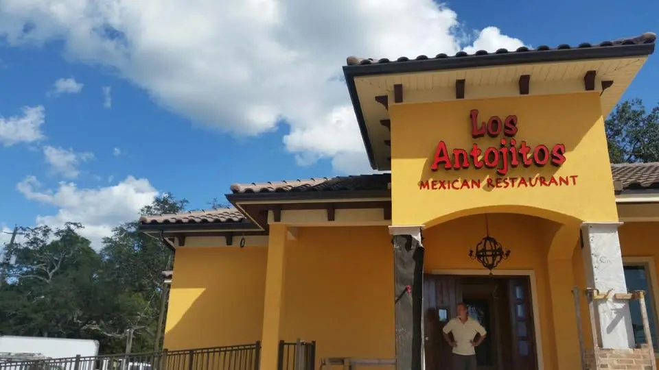 Los Anjitos mexican restaurant picked G&L as thier seamless gutter contractor to install gutters.